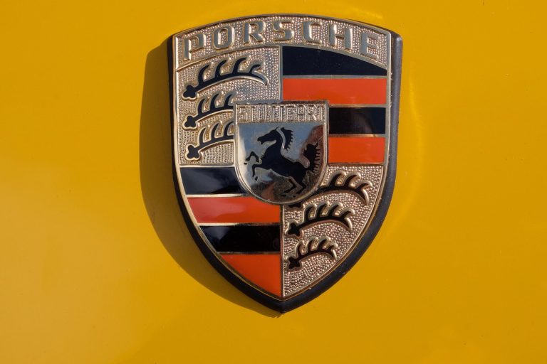 Porsche logo