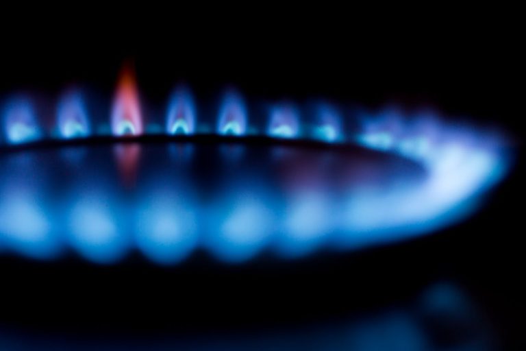 Blue gas stove flame circle
