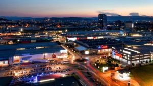 BTC leto 2024 zaključil z visoko rastjo dobička in napoveduje nadaljnje investicije