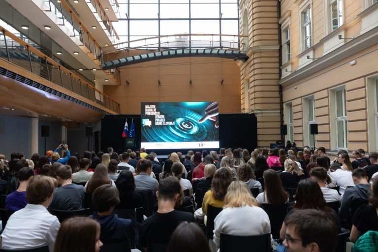 Mojstri digitalne prihodnosti