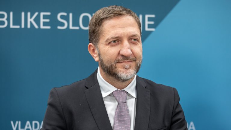 Minister Klemen Boštjančič