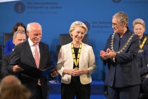 Ursula von der Leyen prejela nagrado Karla Velikega