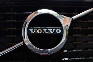Prodaja družbe Volvo aprila padla za 11 odstotkov