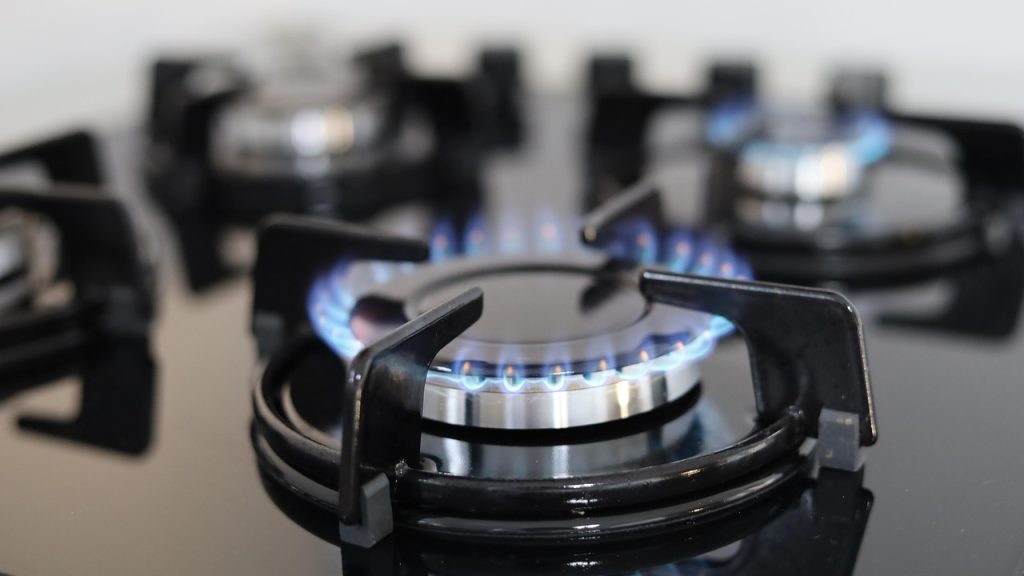 Gas stove