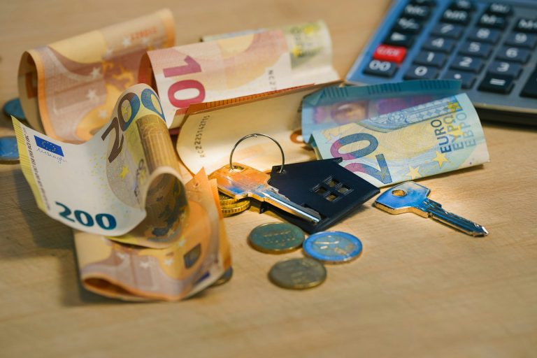 Real estate prices in euro