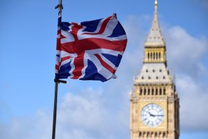 Trump Veliko Britanijo poziva k večjemu črpanju nafte
