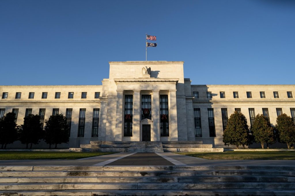 Ameriska centralna banka, U.S. Federal Reserve (Fed).