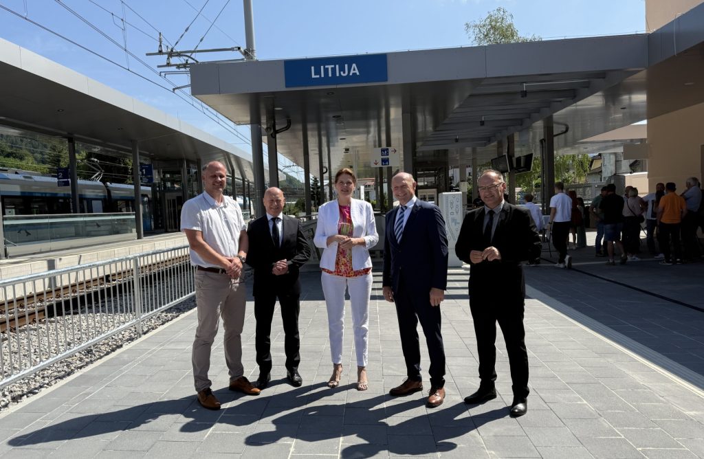 Litija železniška postaja