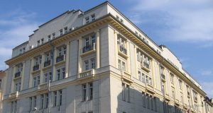 Primanjkljaj državnega proračuna narasel na 800 milijonov evrov