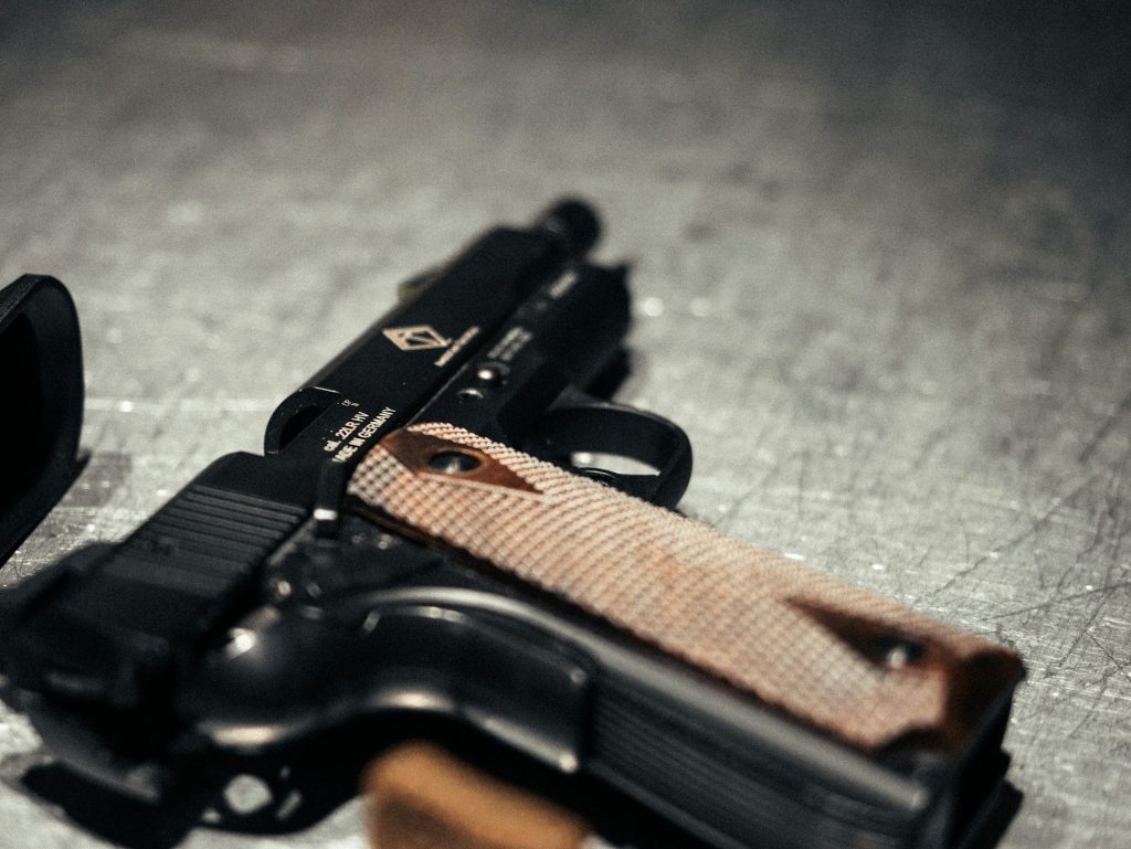 Gun