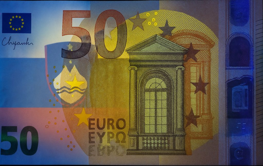 Slovenija, Evro