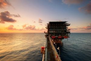 Naftni giganti: BP z dobičkom, Aramco s padcem
