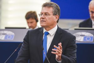 Šefčovič vztraja pri pogajanjih z ZDA kljub grožnjam s carinami