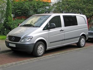 Mercedes-Benz odpoklical več kot 220.000 kombijev