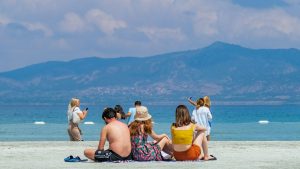Kljub negotovosti Slovenci ne varčujejo pri dopustu