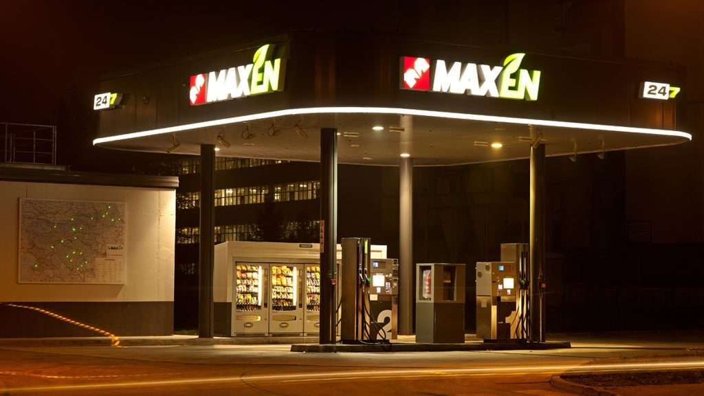 Bencinski servis, Maxen