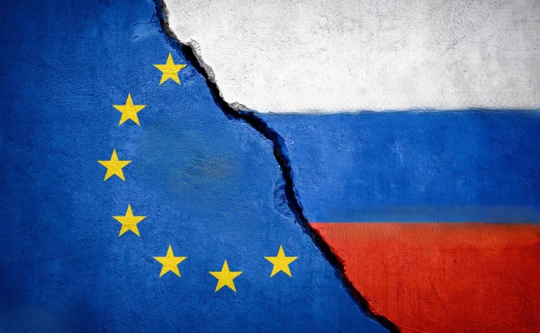 Najostrejši sveženj sankcij doslej – Evropa blokira ruski plin in banke