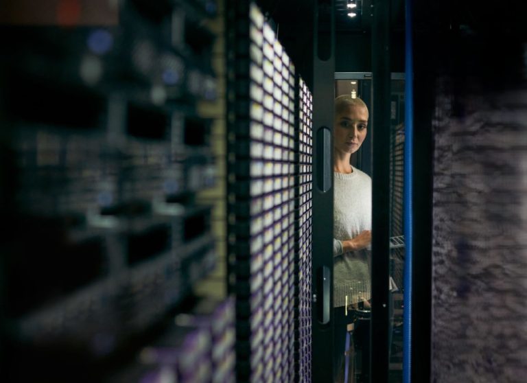 Digitalna preobrazba, računalnik, podatkovni center