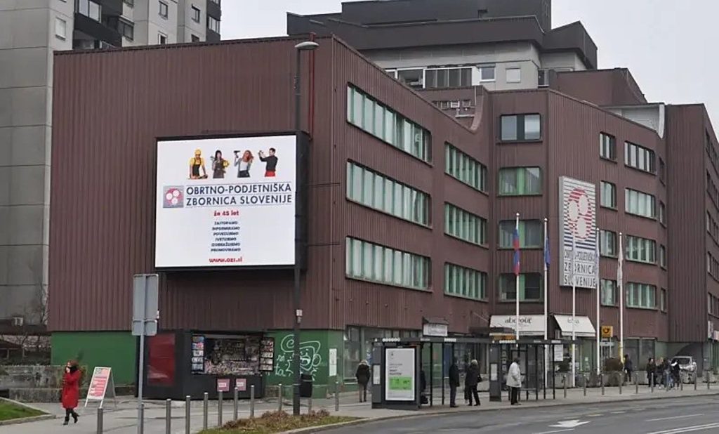 Obrtno-podjetniška zbornica Slovenije. OZS