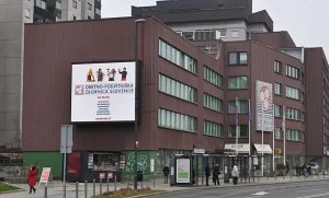 OZS nasprotuje uveljavitvi prispevka za dolgotrajno oskrbo in poziva ministra k odstopu
