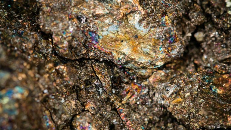 Redke zemlje, minerali