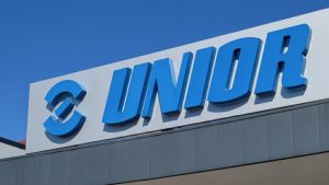 Izpad prihodkov, a pozitivni premiki Skupine UNIOR