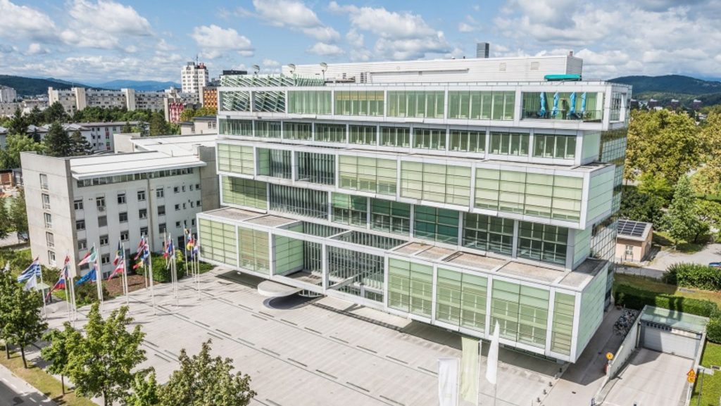 Gospodarska zbornica Slovenije (GZS)