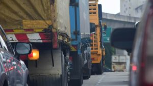 Tovornjaki, tovor, promet, avtoceste, dars