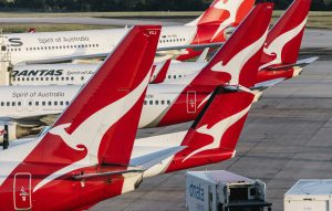 Rekordna kazen za Qantas zaradi nezakonitih odpovedi med pandemijo