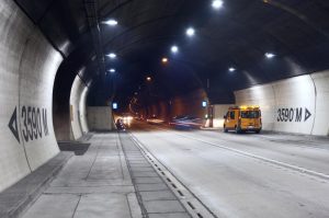 Več kot 32 milijonov evrov evropskih sredstev za sanacijo predora Karavanke