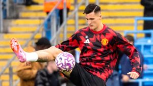 Manchester United Benjamina Šeška še naprej v rdečih številkah