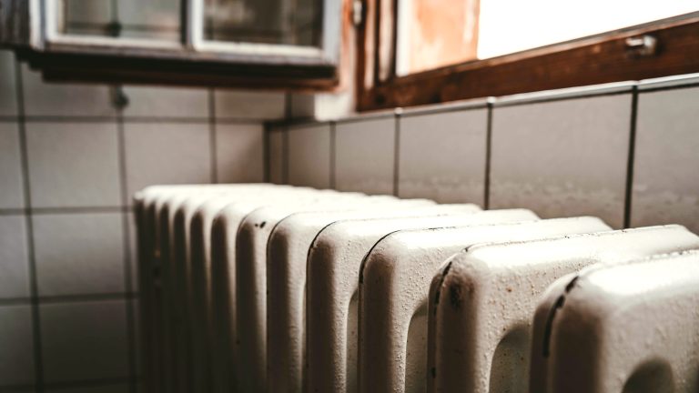 radiator, ogrevanje, kurilna sezona
