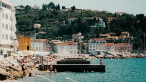 Piran, obala, Slovenija
