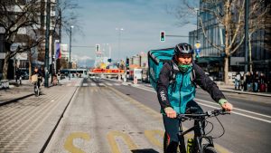 Tuja notranja podjetja: ključni motor slovenskega gospodarstva v letu 2023