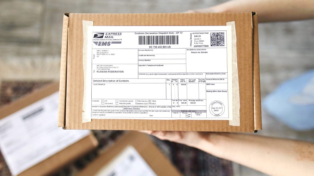 paket, pošta, ZDA, dostava