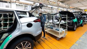 Kitajske omejitve izvoza redkih zemelj ogrožajo avtomobilsko industrijo