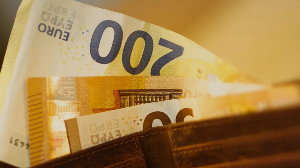 evro, denar, plača, inflacija