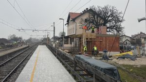 Brezovica, železniška postaja