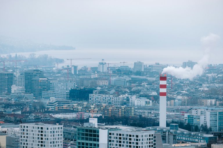 Industrialci in vlade napadajo ogljični trg EU pred vrhom 19. marca