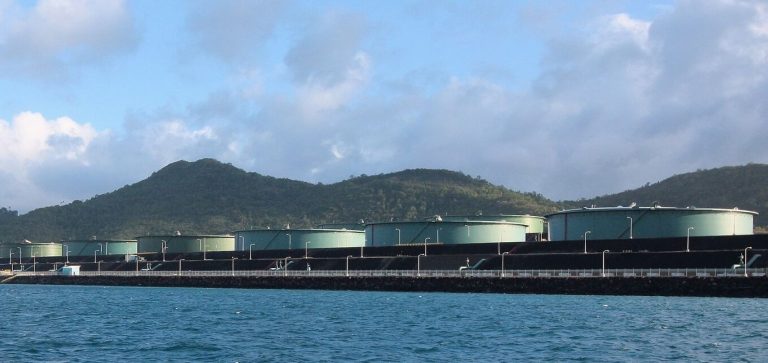 G7 ni dosegel dogovora o naftnih rezervah, Brent se je dotaknil 119 dolarjev