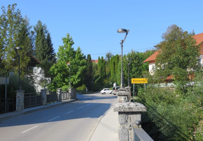Gospodarstvo raste, dohodki padajo: zakaj Komenda in Šenčur nista več med najbogatejšimi občinami