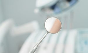 zobozdravnik, ogledalo, zdravstvo, koncesije