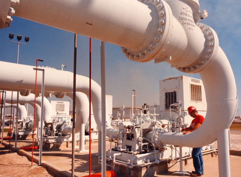 Svet ima 1.573 milijard sodov nafte, Slovenija pa jo plačuje kot da zmanjkuje