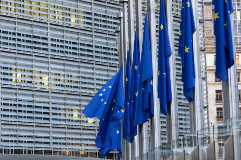 Od 490 do 1.482 evrov v 21 letih – koliko je Slovenija pridobila z vstopom v EU