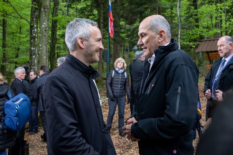 Minister umaknil prehranske smernice o mesu, slovenska živilska industrija ustvarila 3,4 milijarde evrov prihodkov