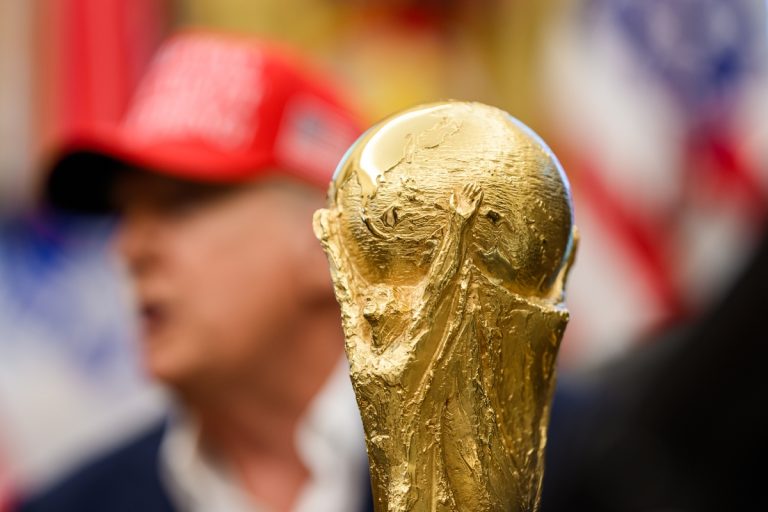 Svetovno prvenstvo: Fifa pobrala 8 milijard evrov, reprezentancam pripadla manj kot desetina